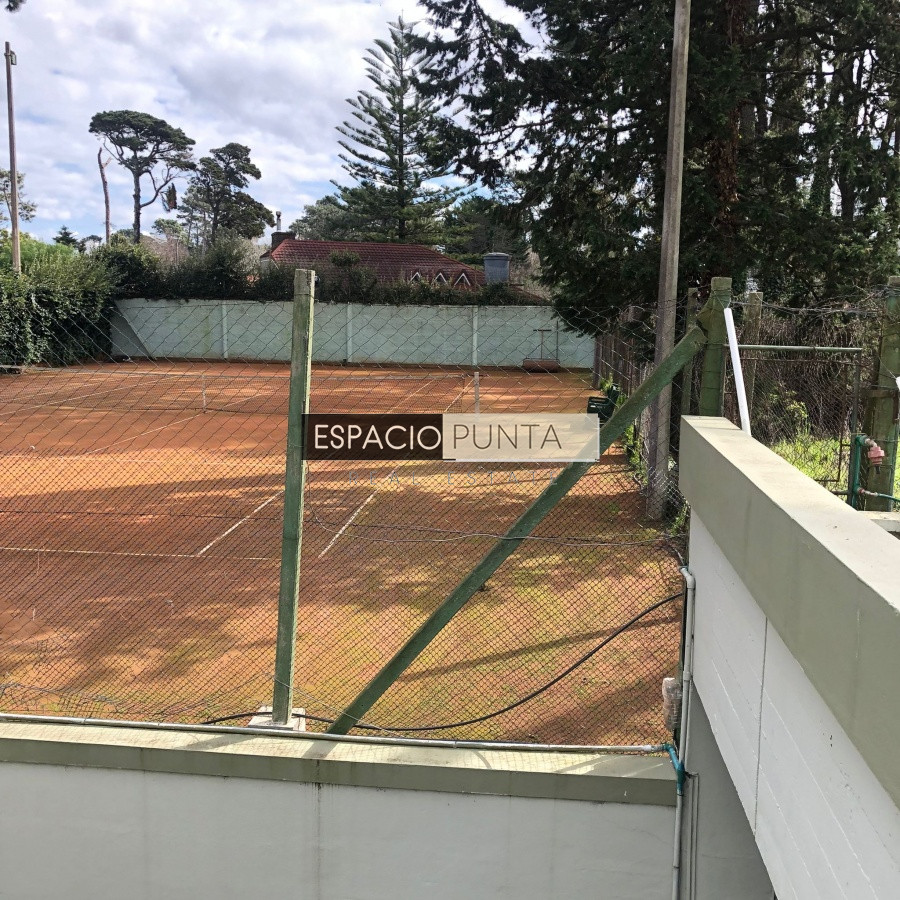 Apartamento ID.1628 - Alquiler de Temporada en Punta del este.