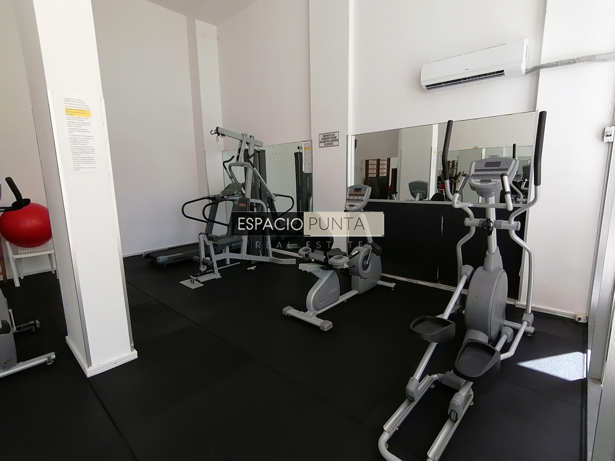Apartamento ID.4753 - Apartamento en VENTA y alquiler, 3 dormitorios, 2 baños, reciclado.