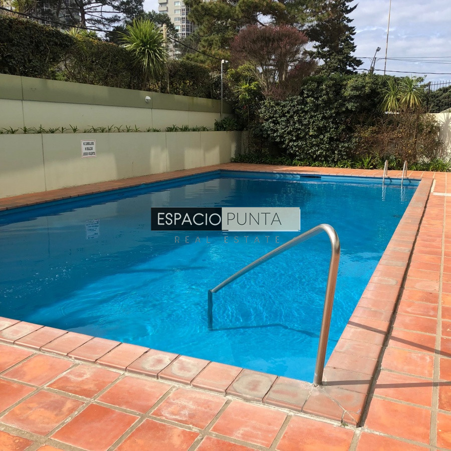 Apartamento ID.1628 - Alquiler de Temporada en Punta del este.