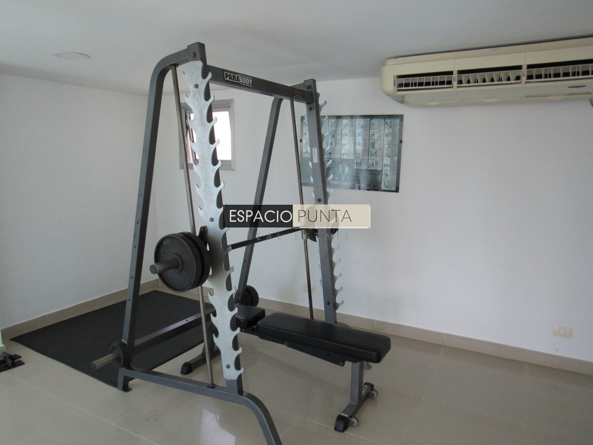 Apartamento ID.3831 - Apartamento en venta de dos dormitorios, Punta del Este.
