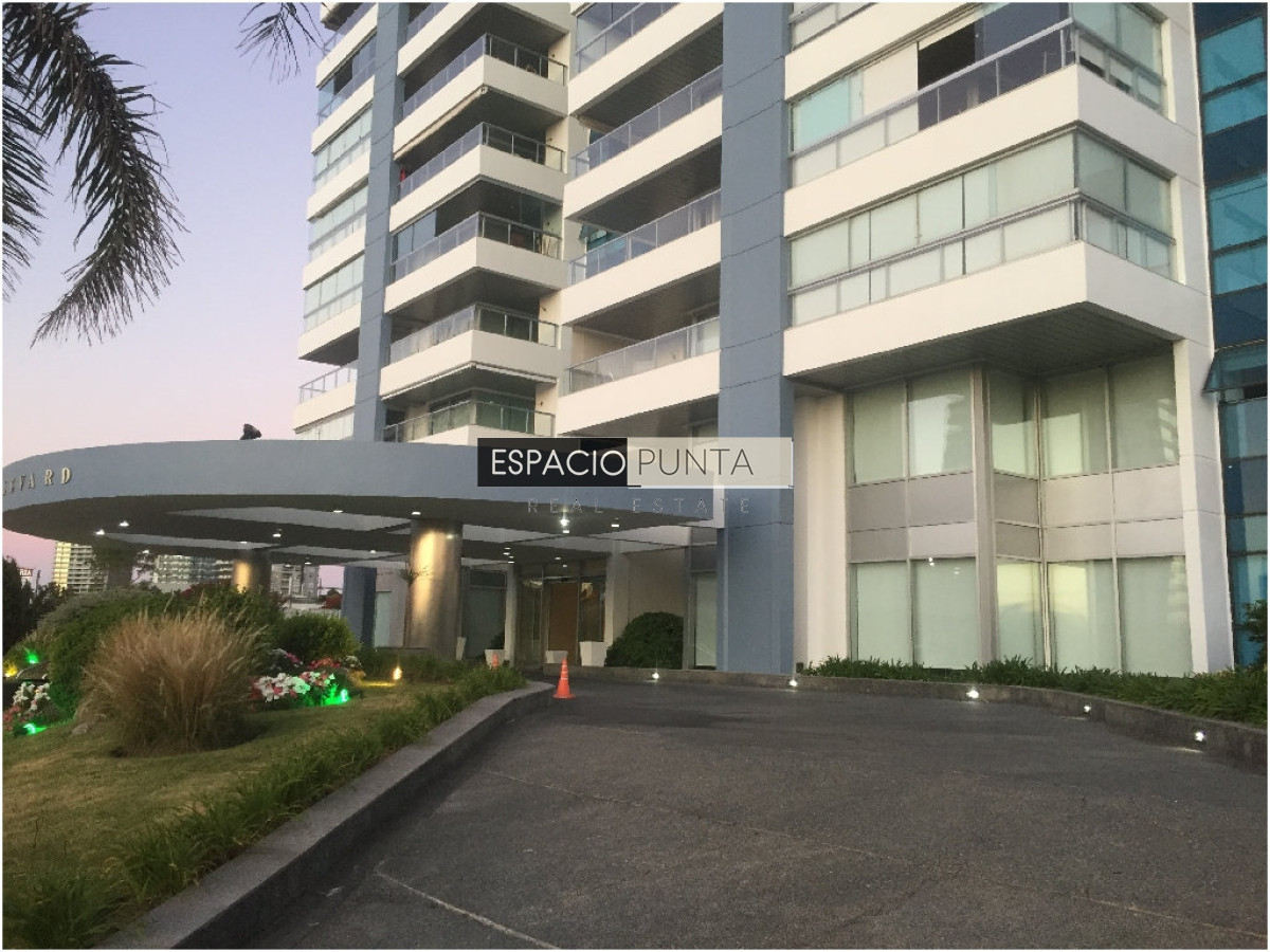Apartamento ID.3831 - Apartamento en venta de dos dormitorios, Punta del Este.