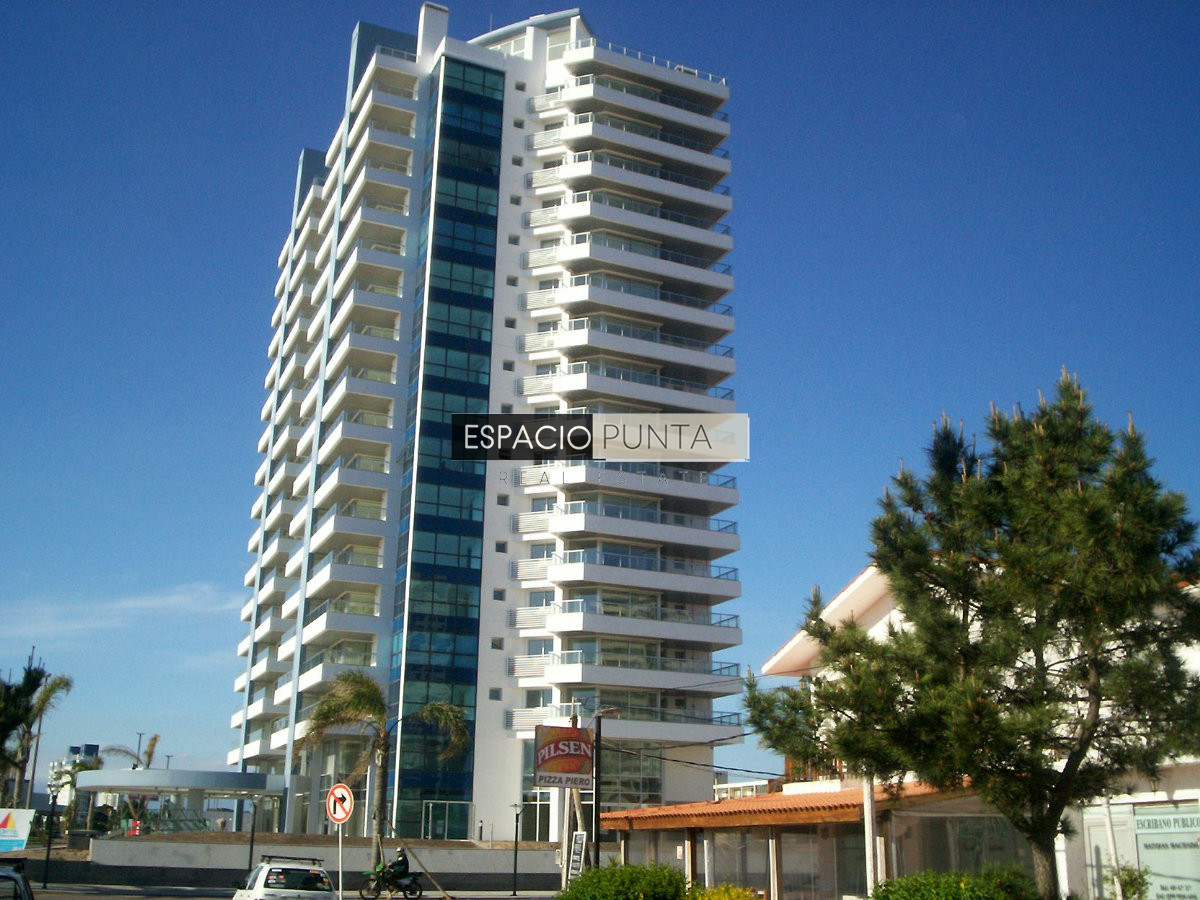 Apartamento ID.3831 - Apartamento en venta de dos dormitorios, Punta del Este.