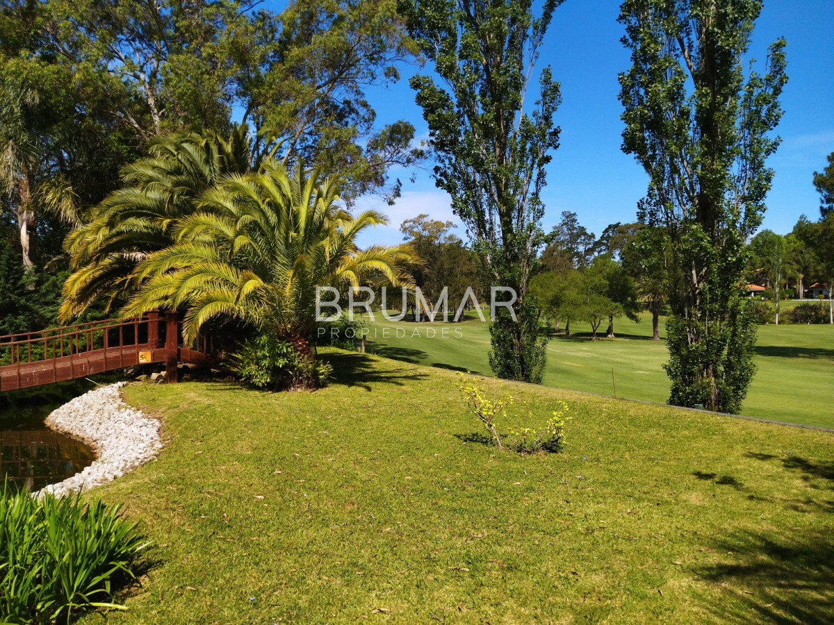 Casa ID.867 -  Casa en venta de 3 dormitorios en Punta del Este