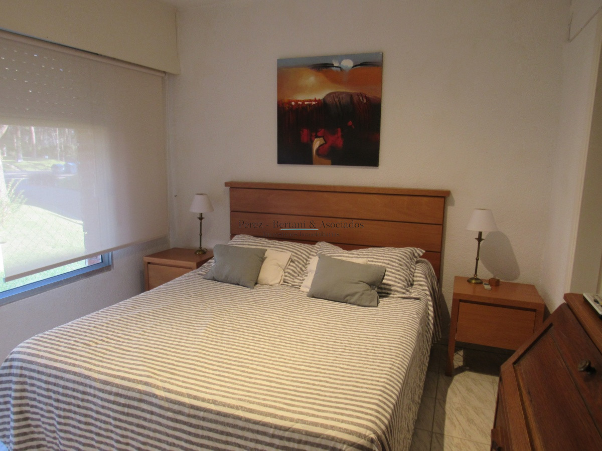 Apartamento ID.437 - Apartamento en venta y alquiler de 3 dormitorios en Punta del Este