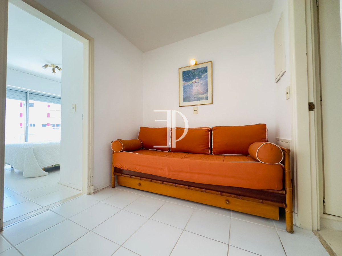 Apartamento ID.1139 - Apto en venta, 1 dormitorio y medio, excelente ubicación, Punta del este.