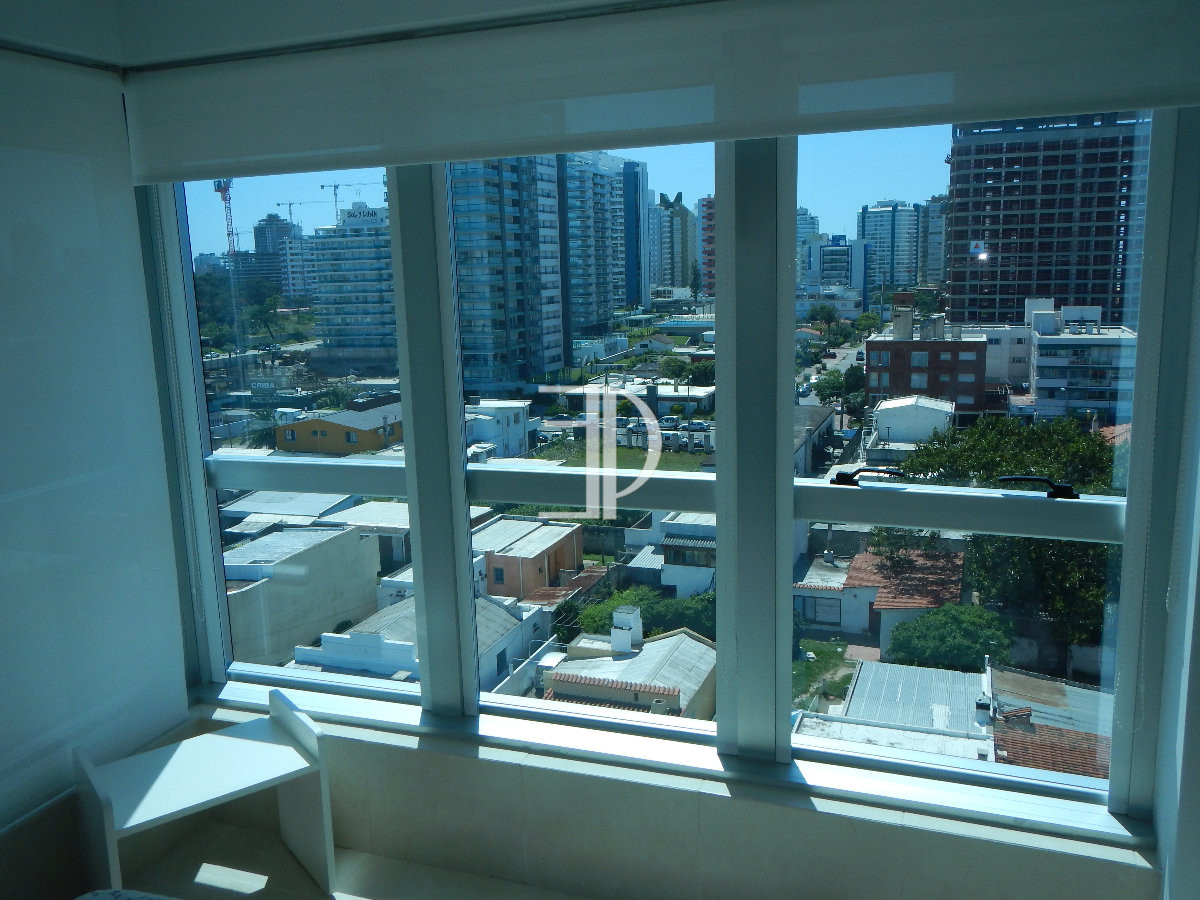 Apartamento ID.1020 - Apartamento en venta y alquiler de  3 dorm en Punta del Este