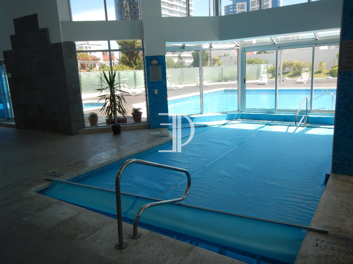 Apartamento ID.1020 - Apartamento en venta y alquiler de  3 dorm en Punta del Este