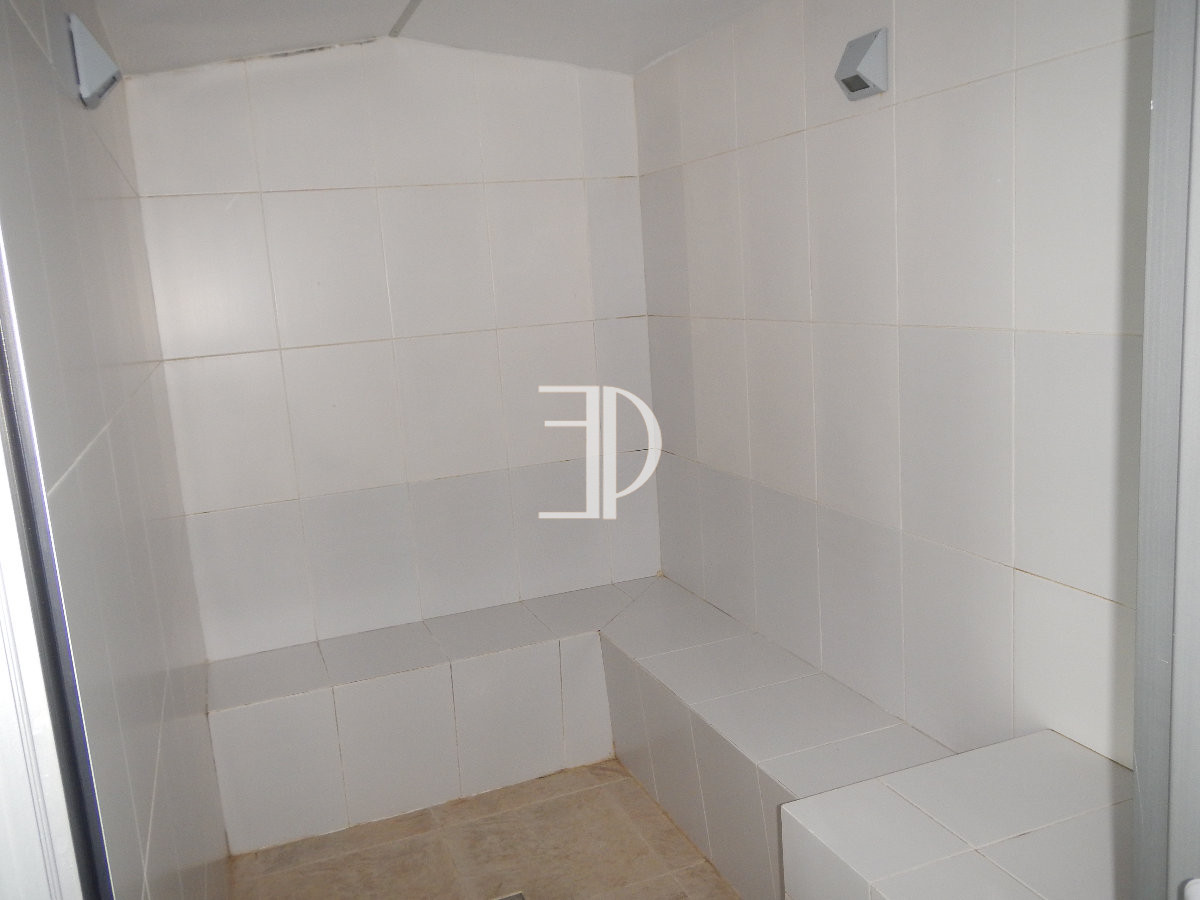Apartamento ID.1020 - Apartamento en venta y alquiler de  3 dorm en Punta del Este