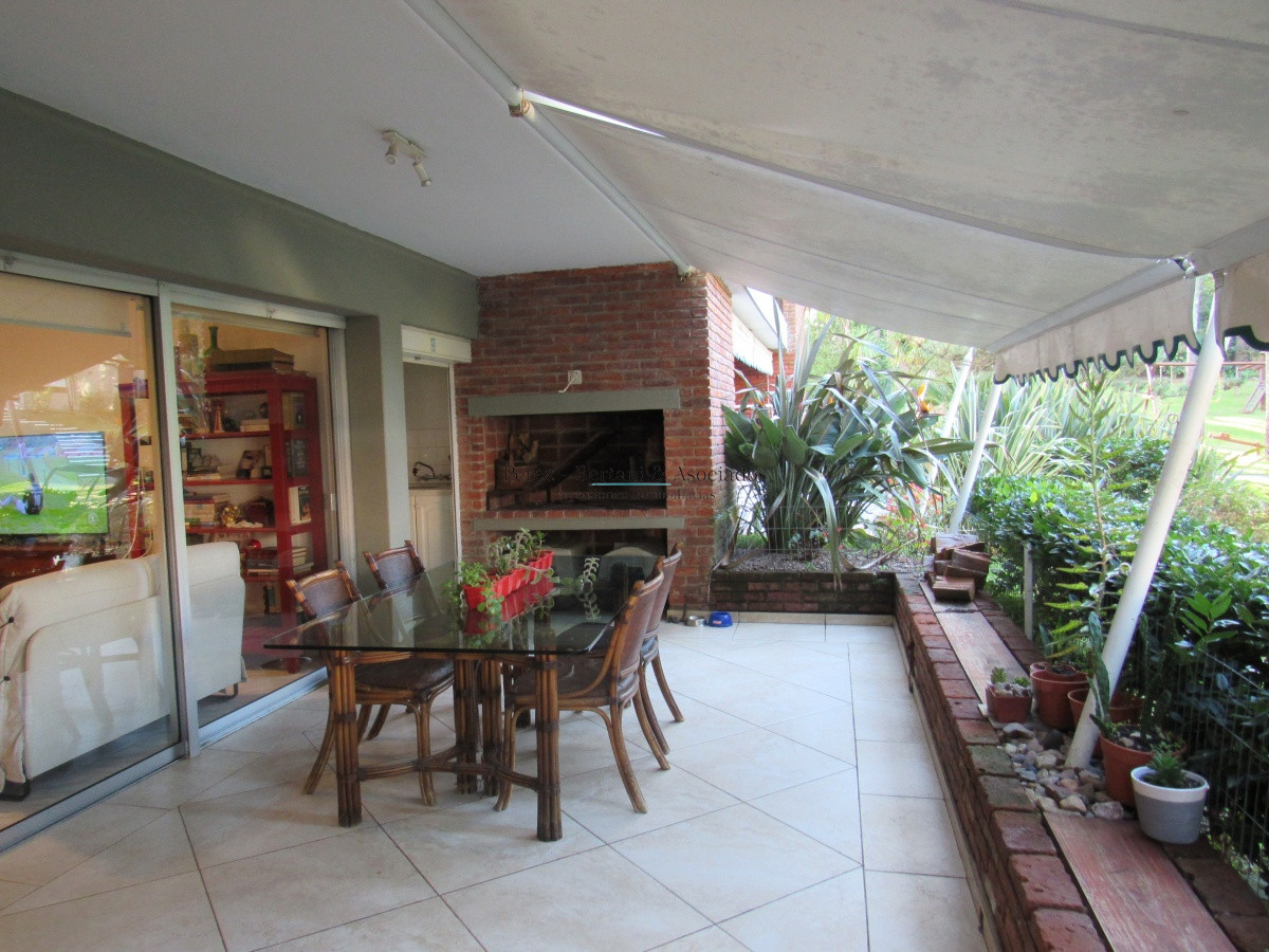 Apartamento ID.437 - Apartamento en venta y alquiler de 3 dormitorios en Punta del Este