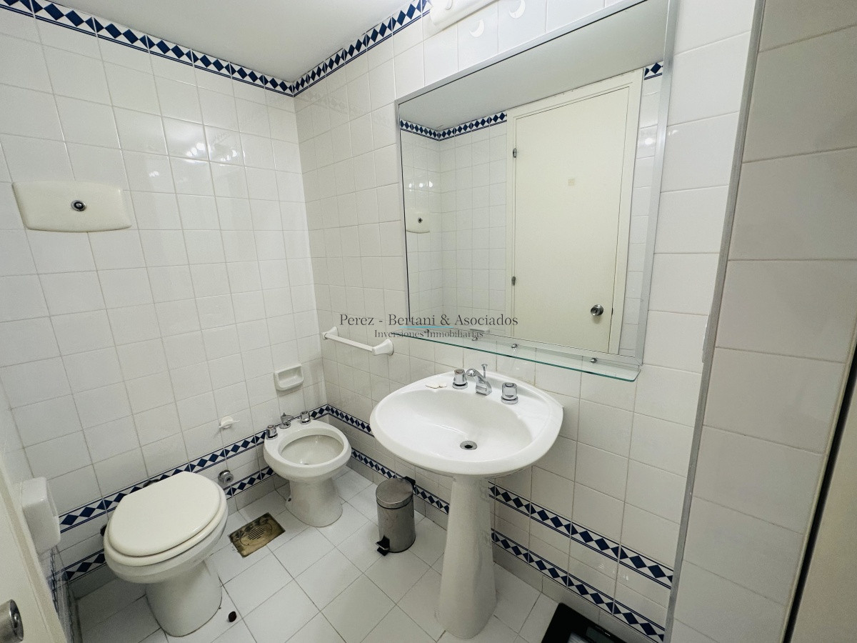 Apartamento ID.1019 - Apartamento de 3 dormitorios y dependencia de servicio en Punta del Este