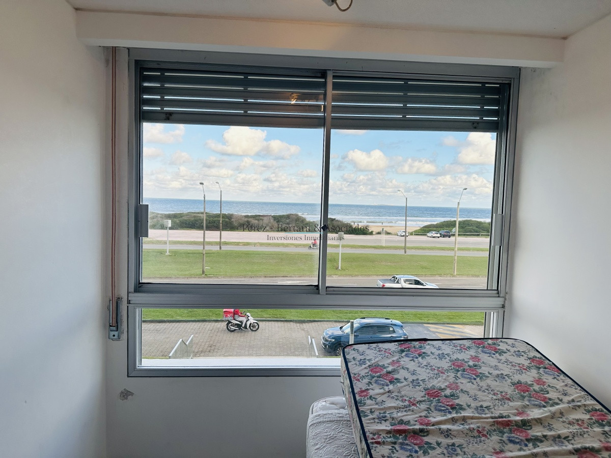 Apartamento ID.1019 - Apartamento de 3 dormitorios y dependencia de servicio en Punta del Este