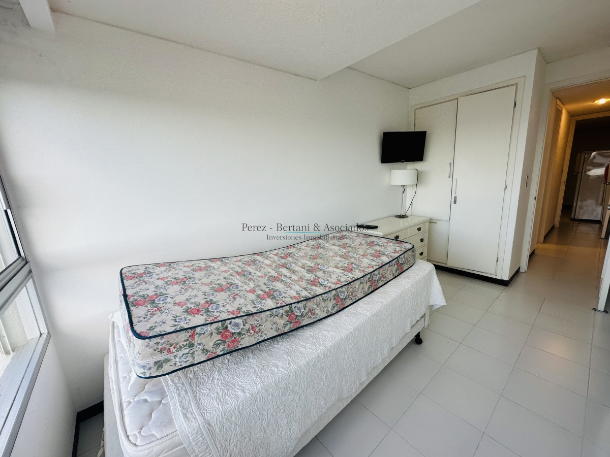 Apartamento ID.1019 - Apartamento de 3 dormitorios y dependencia de servicio en Punta del Este