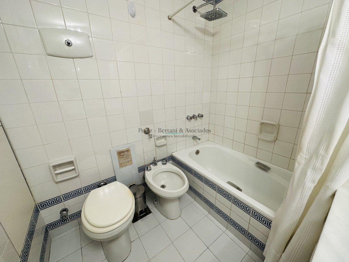 Apartamento ID.1019 - Apartamento de 3 dormitorios y dependencia de servicio en Punta del Este