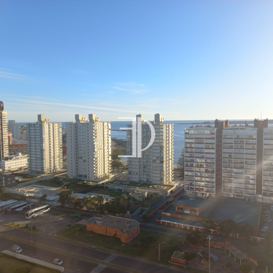 Apartamento ID.439 - Apartamento en venta de 3 dormitorios en Punta del Este