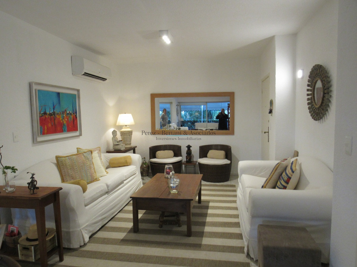 Apartamento ID.437 - Apartamento en venta y alquiler de 3 dormitorios en Punta del Este