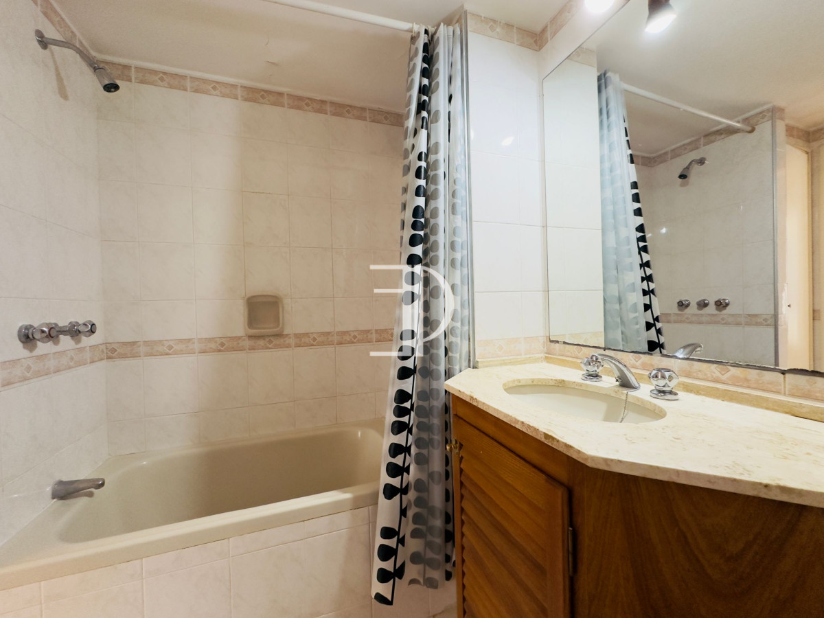 Apartamento ID.1139 - Apto en venta, 1 dormitorio y medio, excelente ubicación, Punta del este.