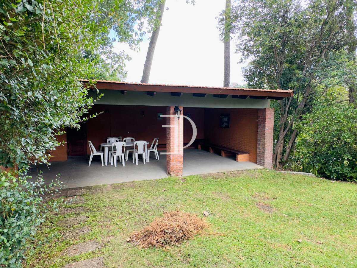 Casa ID.302 - Casa en VENTA, 3 dormitorios, Punta del Este