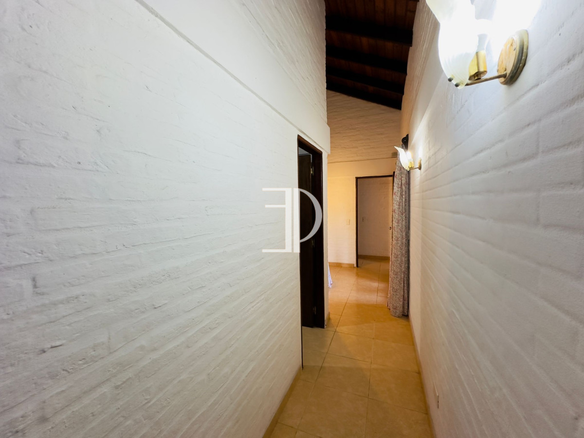 Casa ID.302 - Casa en VENTA, 3 dormitorios, Punta del Este
