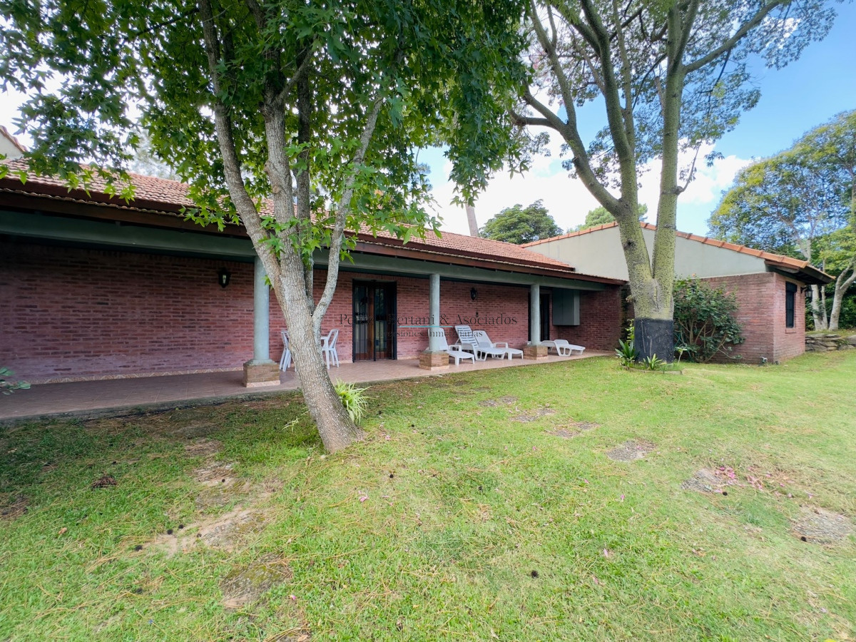 Casa ID.302 - Casa en VENTA, 3 dormitorios, Punta del Este