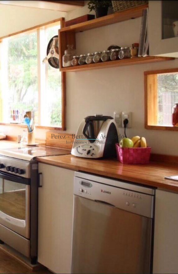 Casa ID.300 - Muy buena casa, en zona residencial