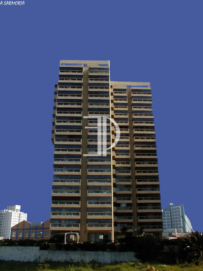 Apartamento ID.439 - Apartamento en venta de 3 dormitorios en Punta del Este