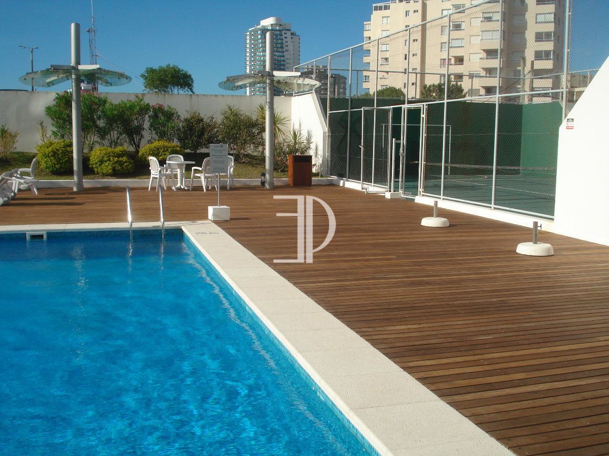 Apartamento ID.1020 - Apartamento en venta y alquiler de  3 dorm en Punta del Este