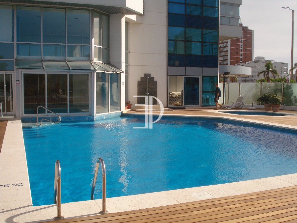 Apartamento ID.1020 - Apartamento en venta y alquiler de  3 dorm en Punta del Este