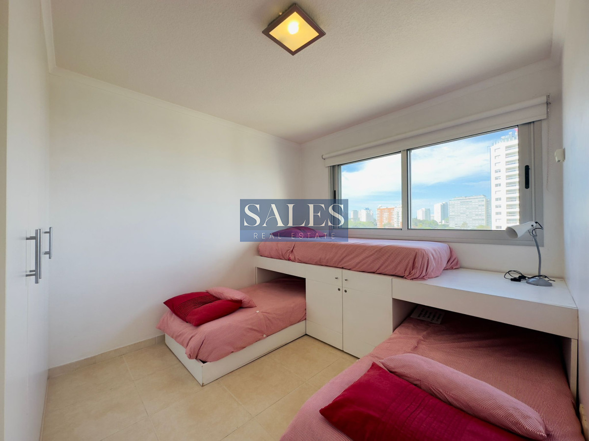 Apartamento ID.1116 - Venta y alquiler de apartamento de dos dormitorios en Punta del Este