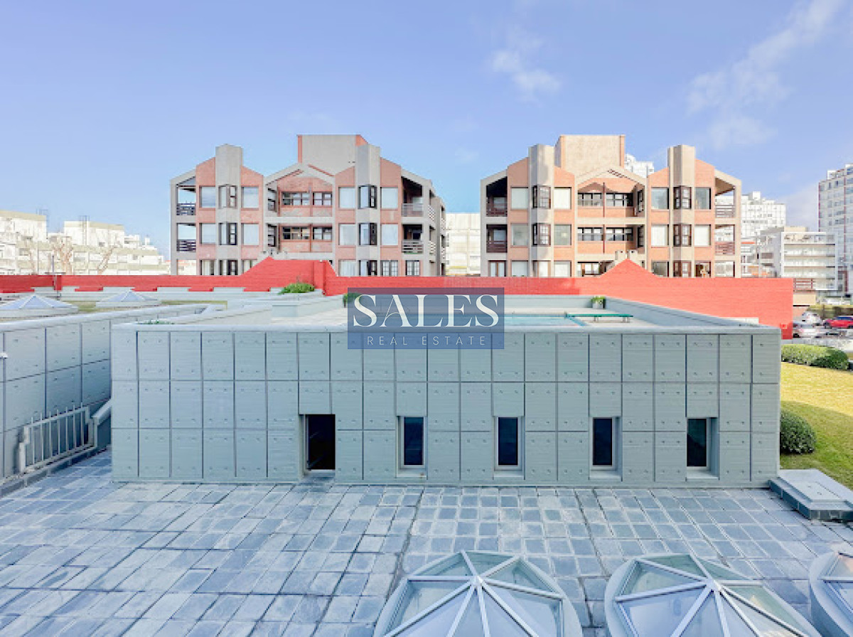 Apartamento ID.1330 - Venta de apartamento en Peninsula. Edificio Recalada.