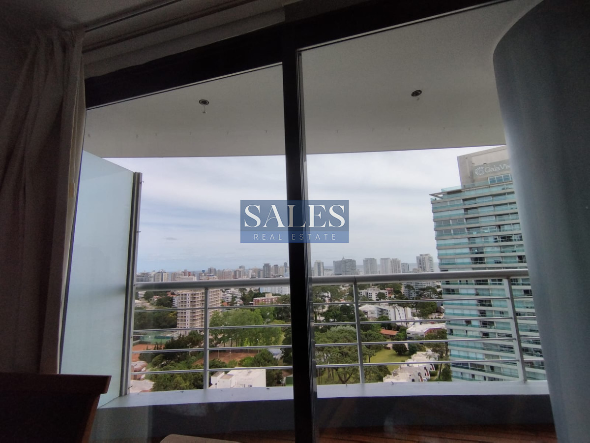 Apartamento ID.891 - Apartamento en venta y alquiler de 3 dormitorios en Punta del Este