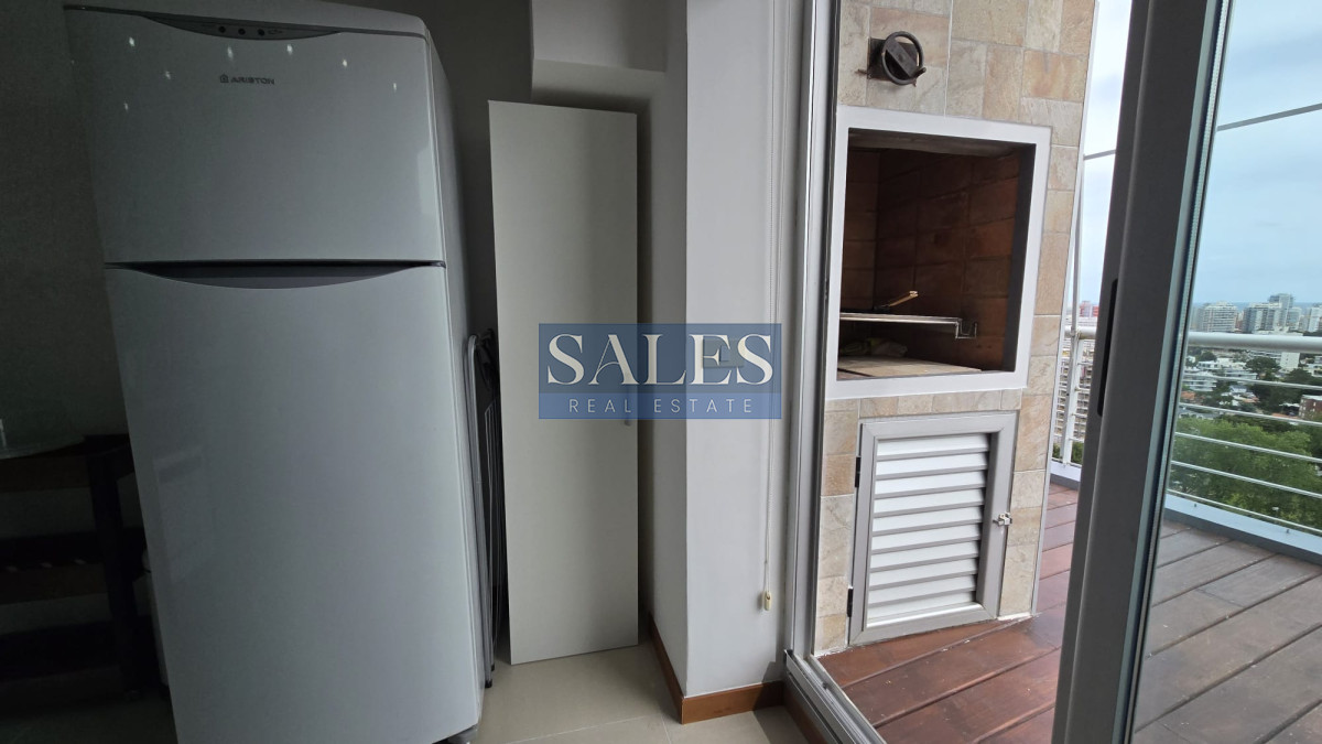 Apartamento ID.891 - Apartamento en venta y alquiler de 3 dormitorios en Punta del Este