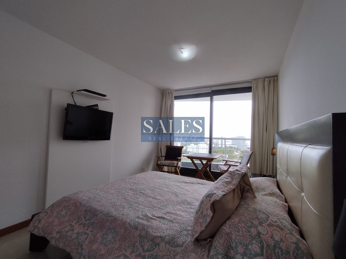 Apartamento ID.891 - Apartamento en venta y alquiler de 3 dormitorios en Punta del Este