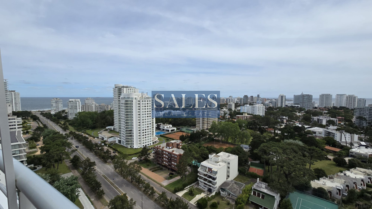 Apartamento ID.891 - Apartamento en venta y alquiler de 3 dormitorios en Punta del Este