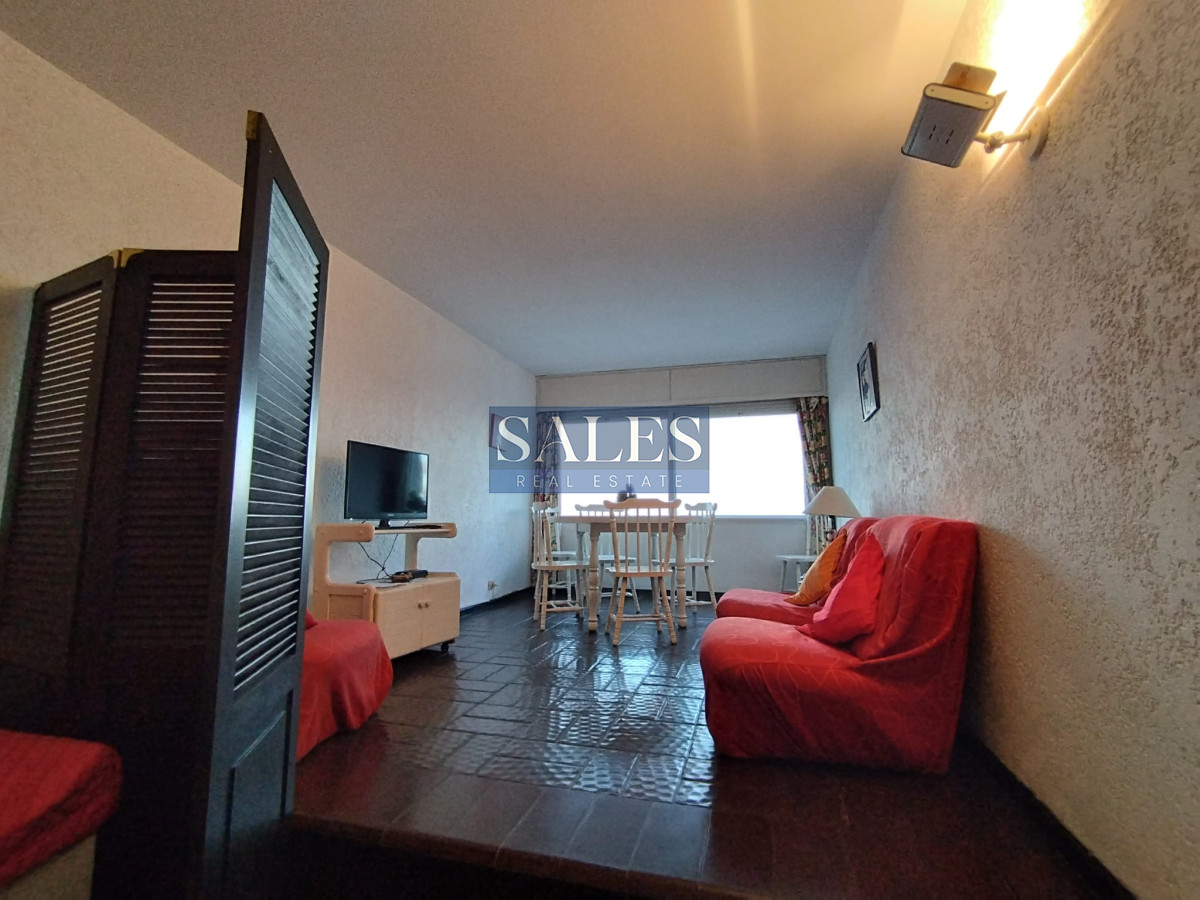Apartamento ID.1133 - Apartamento de un dormitorio y medio en venta en Punta del Este