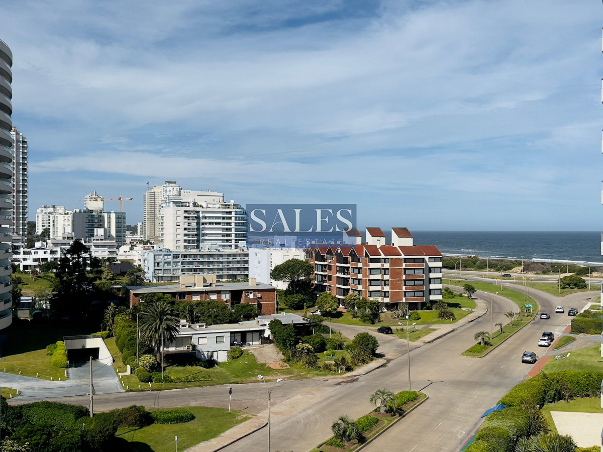 Apartamento ID.1116 - Venta y alquiler de apartamento de dos dormitorios en Punta del Este