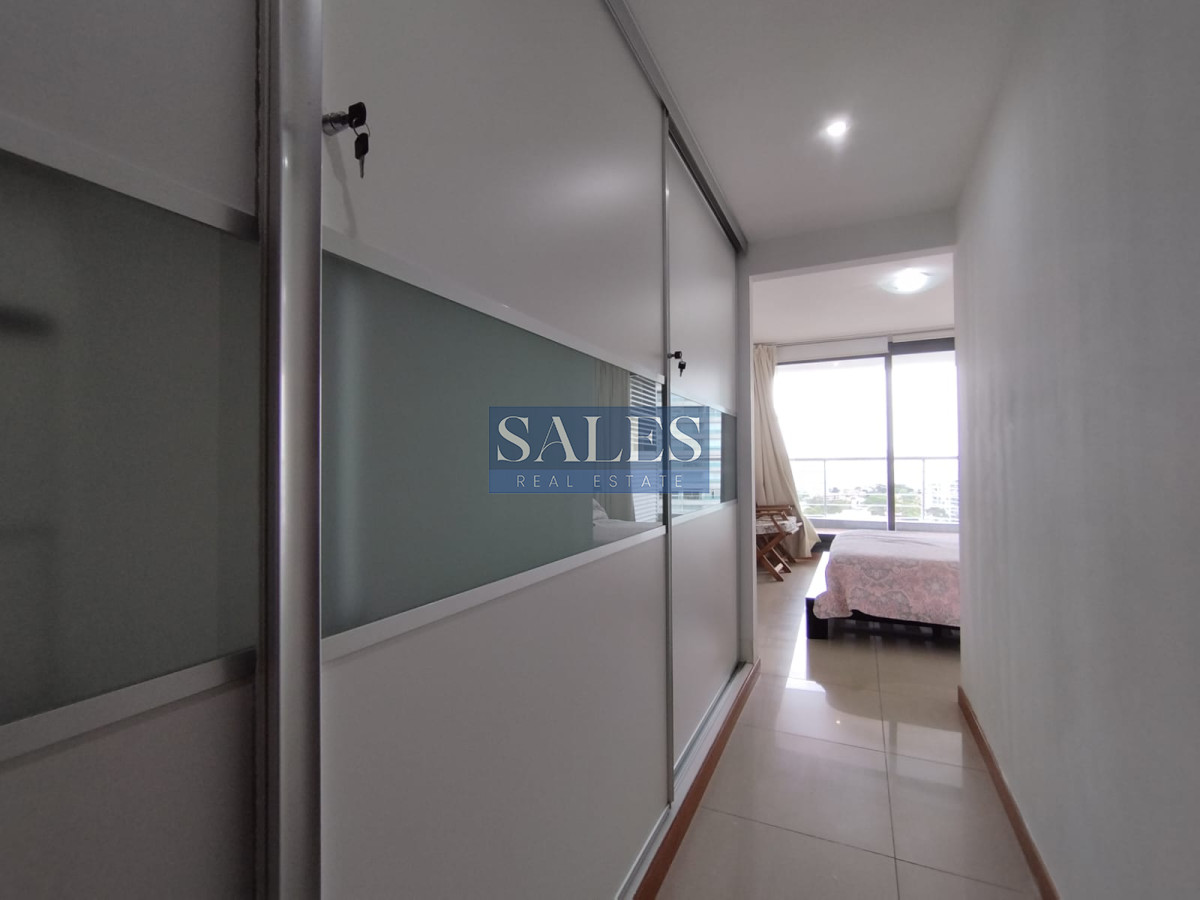 Apartamento ID.891 - Apartamento en venta y alquiler de 3 dormitorios en Punta del Este