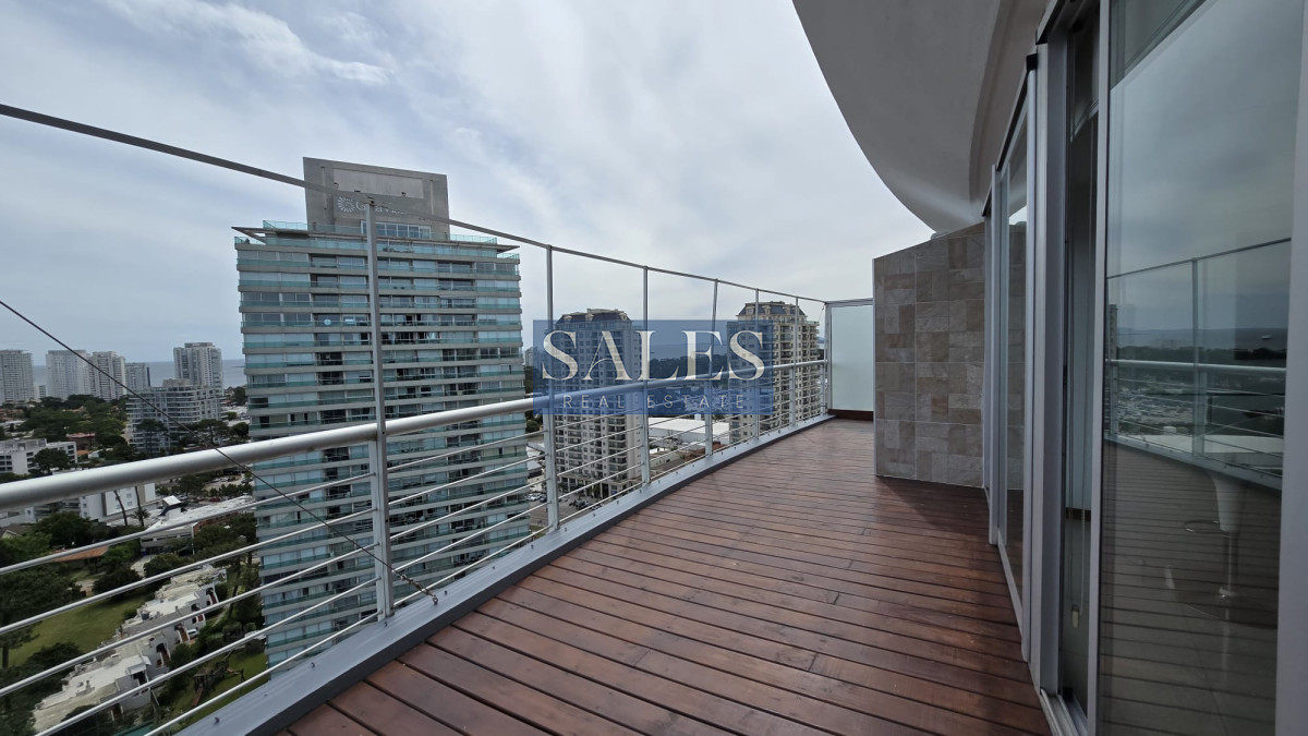 Apartamento ID.891 - Apartamento en venta y alquiler de 3 dormitorios en Punta del Este