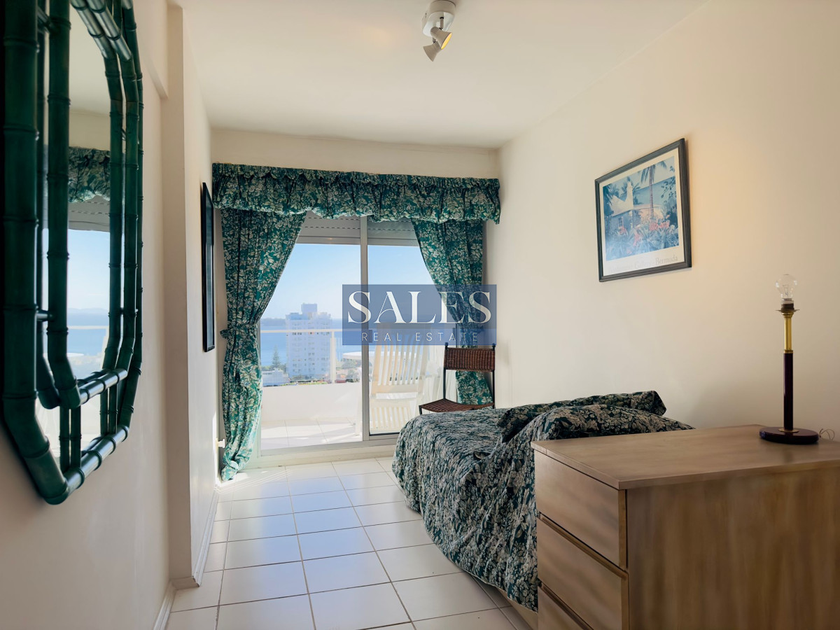 Apartamento ID.389 - Apto en venta de 2 dormitorios, 2 baños, Punta del este. 