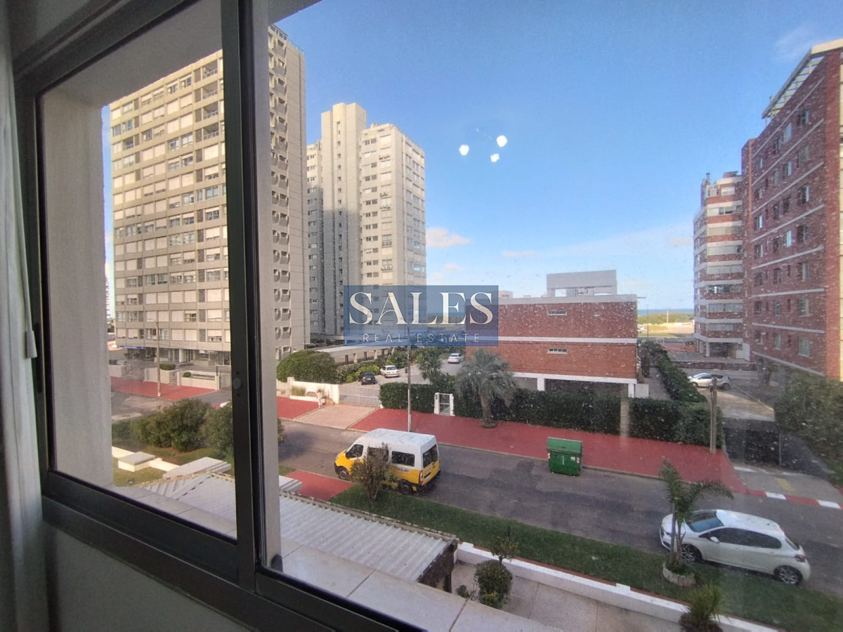Apartamento ID.785 - Lindo apartamento de 2 dormitorios con 2 baños