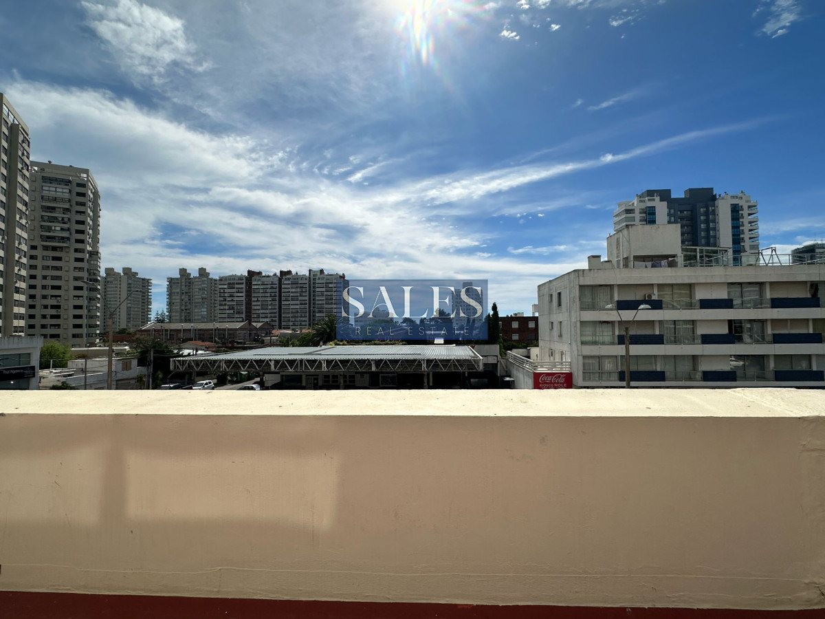 Apartamento ID.890 - Apartamento en venta de 3 dormitorios en Punta del Este