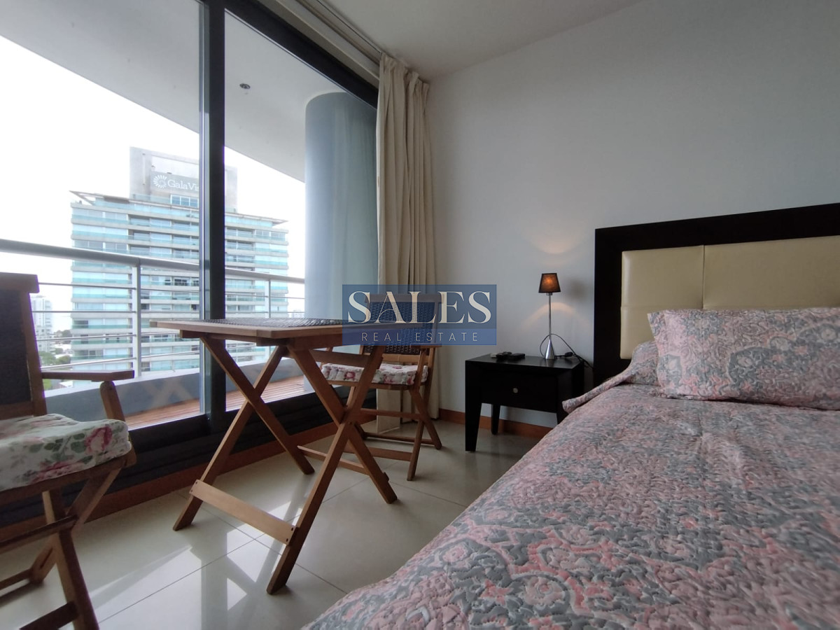 Apartamento ID.891 - Apartamento en venta y alquiler de 3 dormitorios en Punta del Este