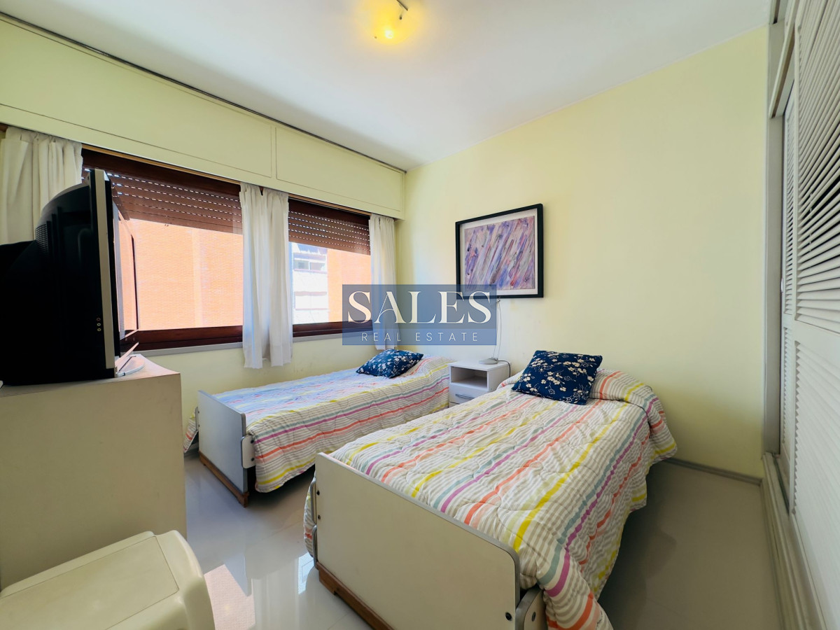 Apartamento ID.150 - Apartamento de 2 dormitorios en venta, Punta del Este