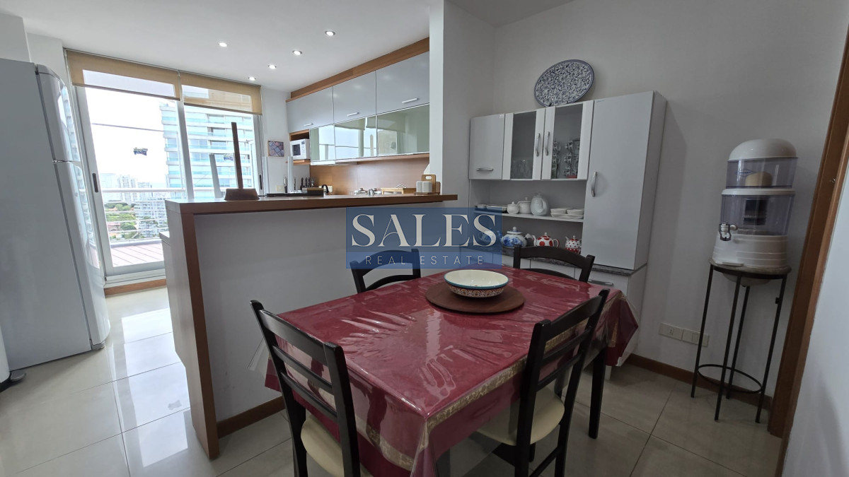 Apartamento ID.891 - Apartamento en venta y alquiler de 3 dormitorios en Punta del Este