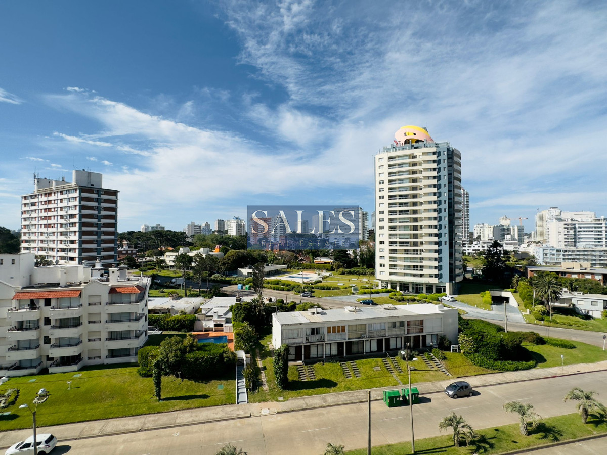 Apartamento ID.1116 - Venta y alquiler de apartamento de dos dormitorios en Punta del Este