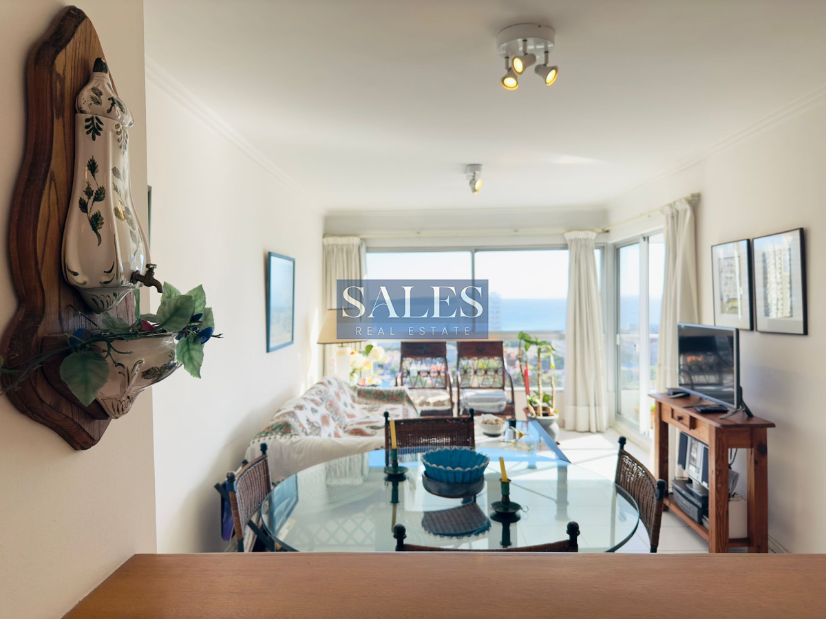 Apartamento ID.389 - Apto en venta de 2 dormitorios, 2 baños, Punta del este. 