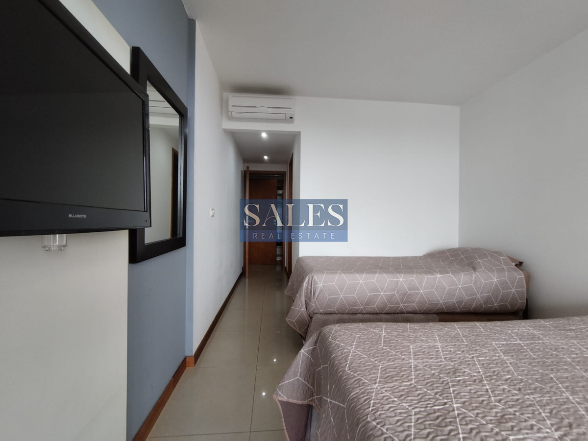 Apartamento ID.891 - Apartamento en venta y alquiler de 3 dormitorios en Punta del Este