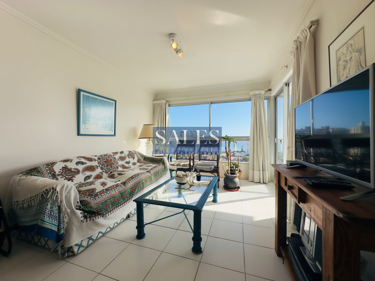 Apartamento ID.389 - Apto en venta de 2 dormitorios, 2 baños, Punta del este. 