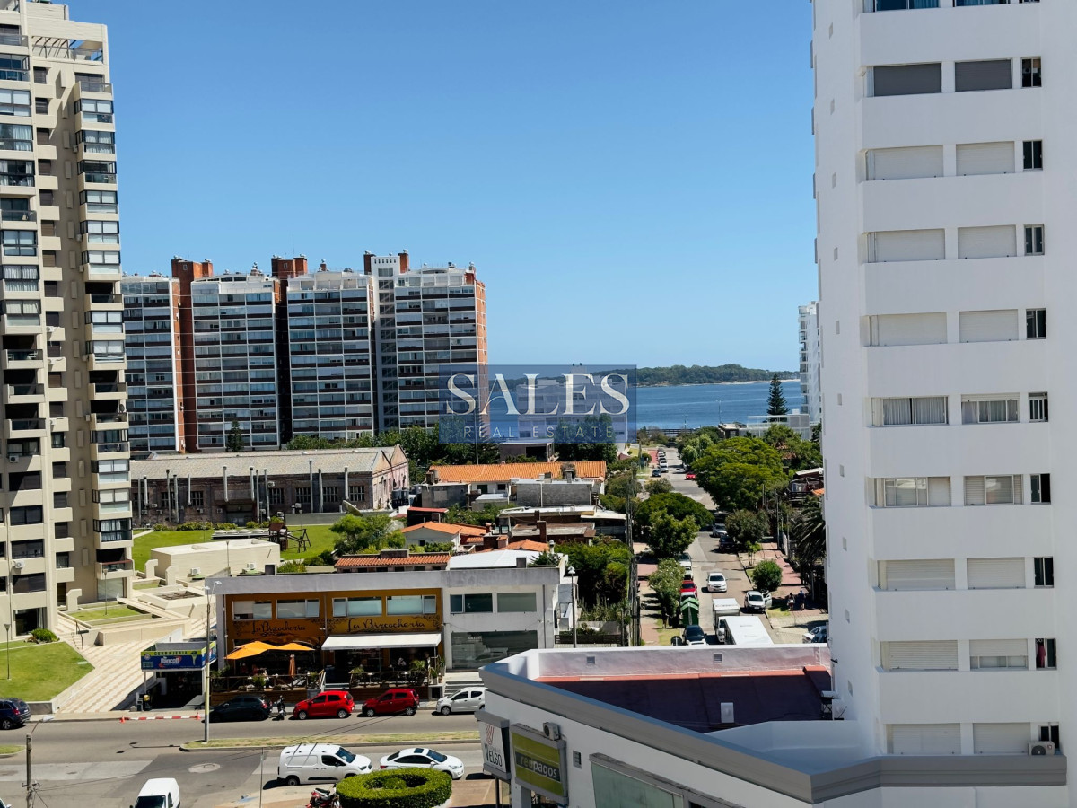 Apartamento ID.150 - Apartamento de 2 dormitorios en venta, Punta del Este