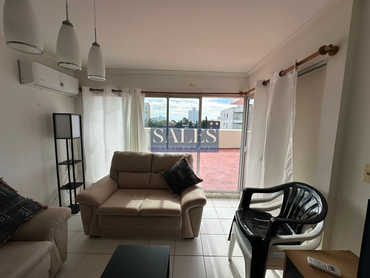 Apartamento ID.890 - Apartamento en venta de 3 dormitorios en Punta del Este