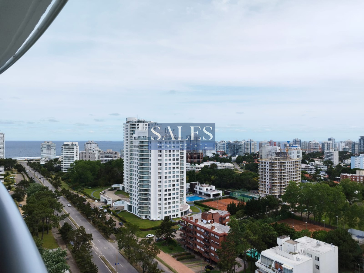 Apartamento ID.891 - Apartamento en venta y alquiler de 3 dormitorios en Punta del Este